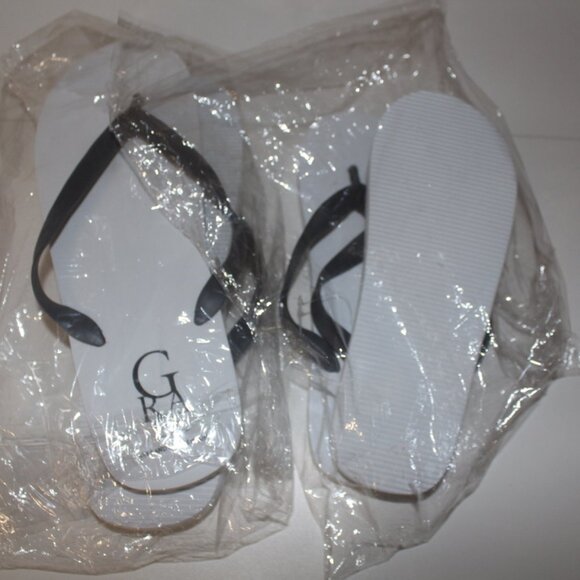 Turks & Caicos Grace Bay Club Men’s & Women’s Flip Flop Sandals Set Souvenir - Picture 4 of 4